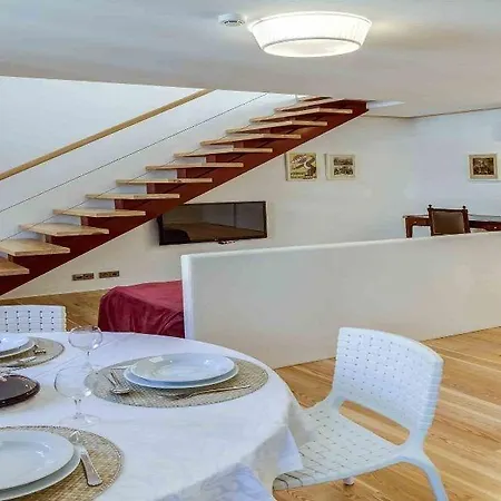 Lsa Palacio Camoes By Numa * ליסבון