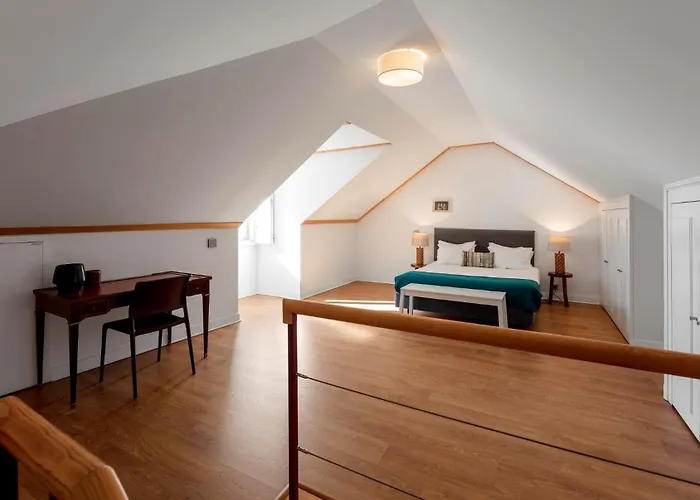 Palacio Camoes - Serviced