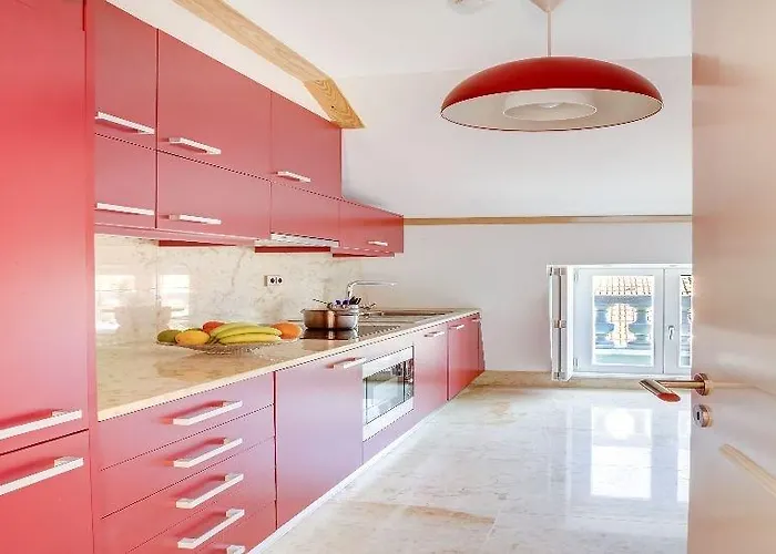 Palacio Camoes - Serviced