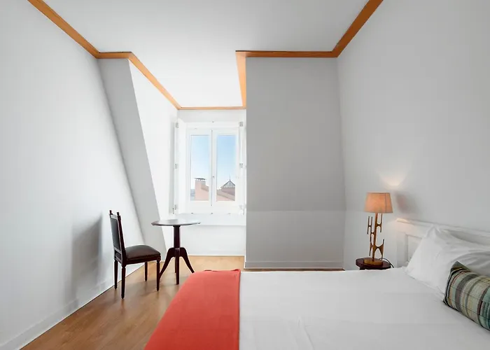 Palacio Camoes - Serviced