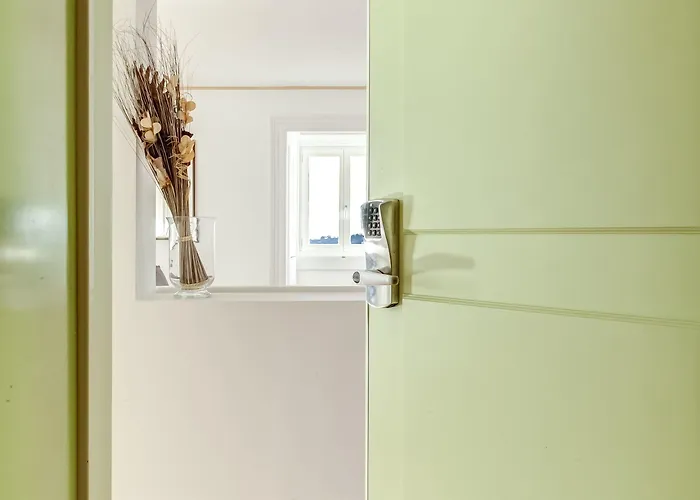 Palacio Camoes - Serviced