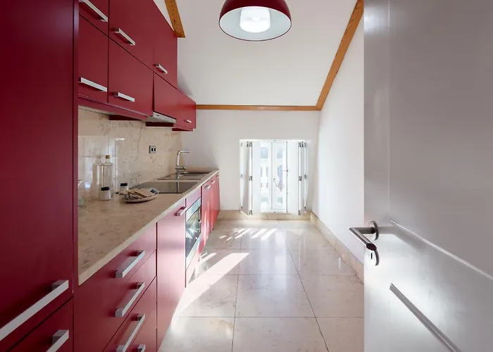 Palacio Camoes - Serviced شقة *