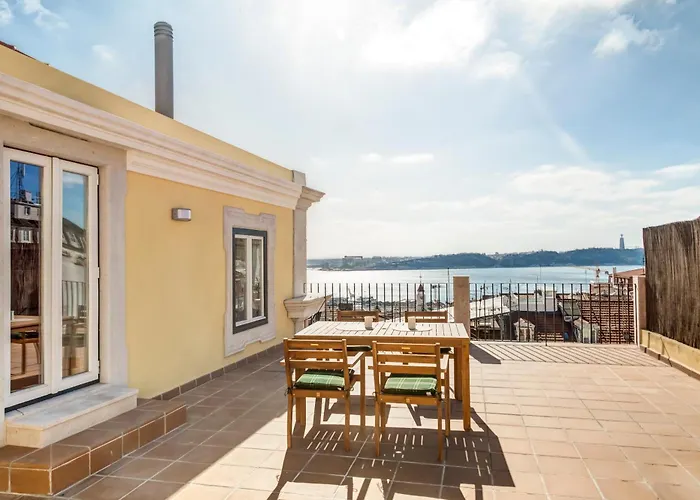 Palacio Camoes - Serviced *